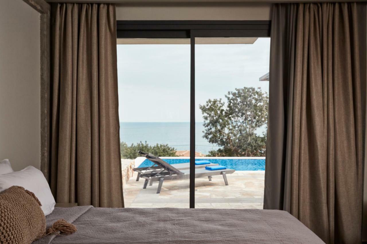 Villa Sea Front Spathíon Exterior foto
